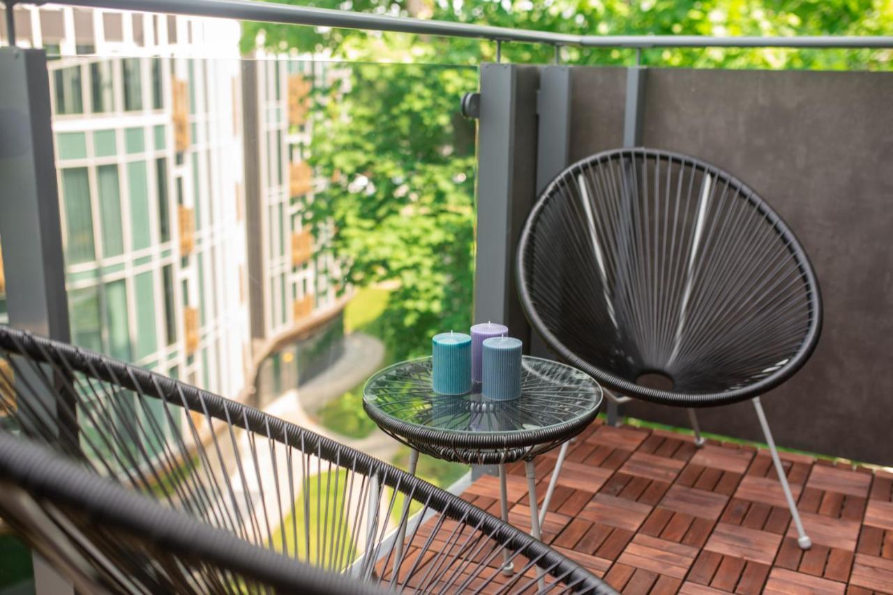 2 Bedroom Apt, 2 Garage Spots & Balconies, Self Check-In, By Cohost Druskininkai Eksteriør billede