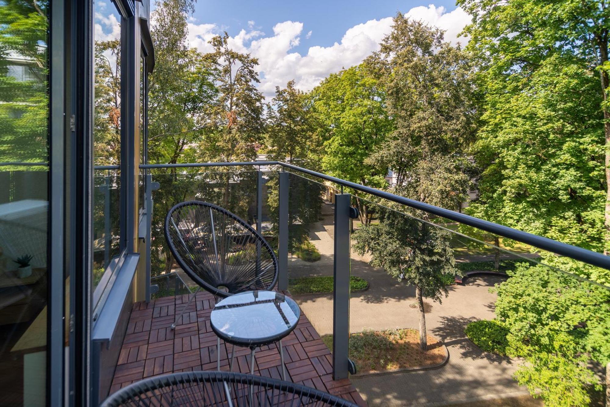 2 Bedroom Apt, 2 Garage Spots & Balconies, Self Check-In, By Cohost Druskininkai Eksteriør billede