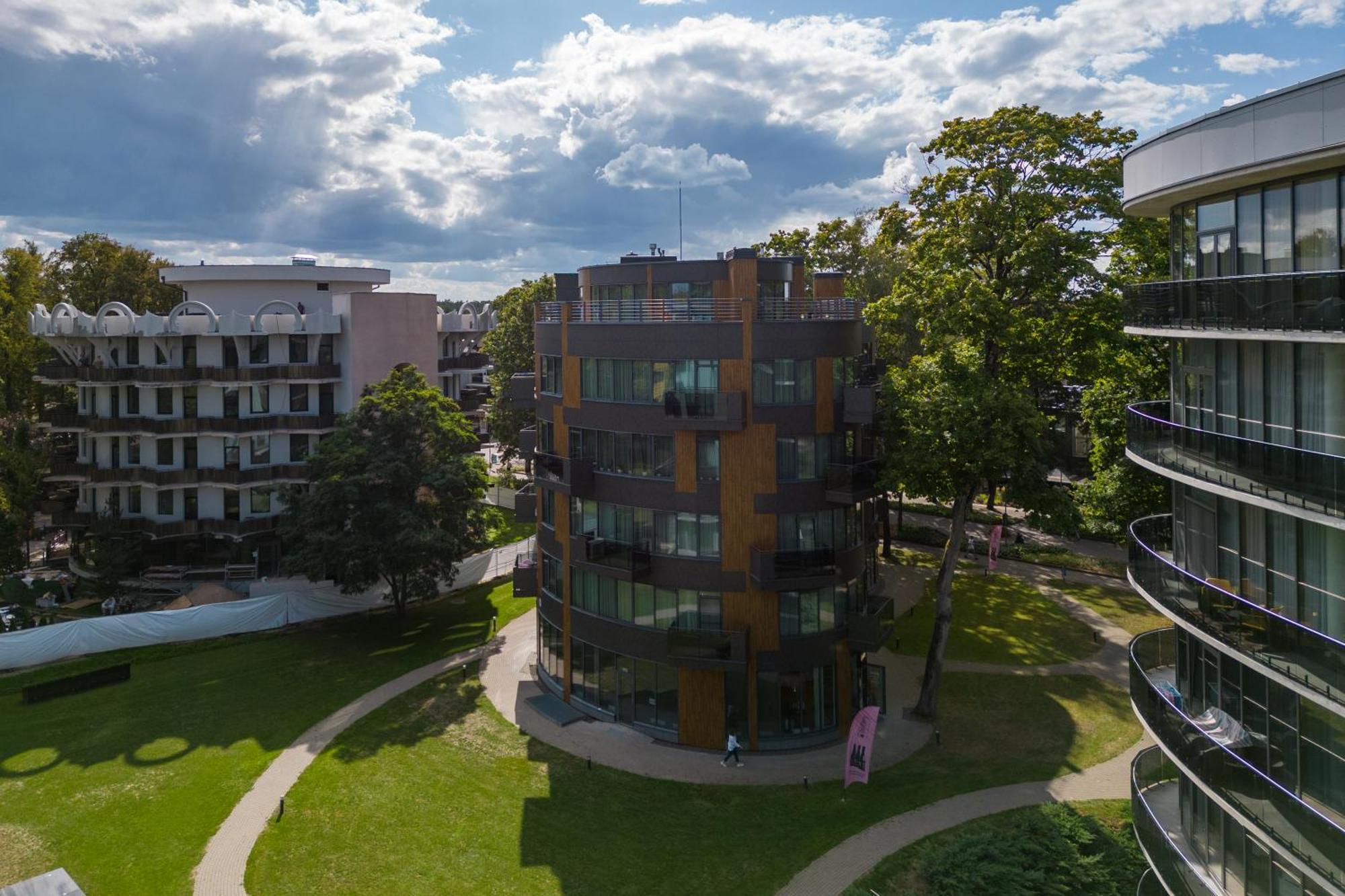 2 Bedroom Apt, 2 Garage Spots & Balconies, Self Check-In, By Cohost Druskininkai Eksteriør billede