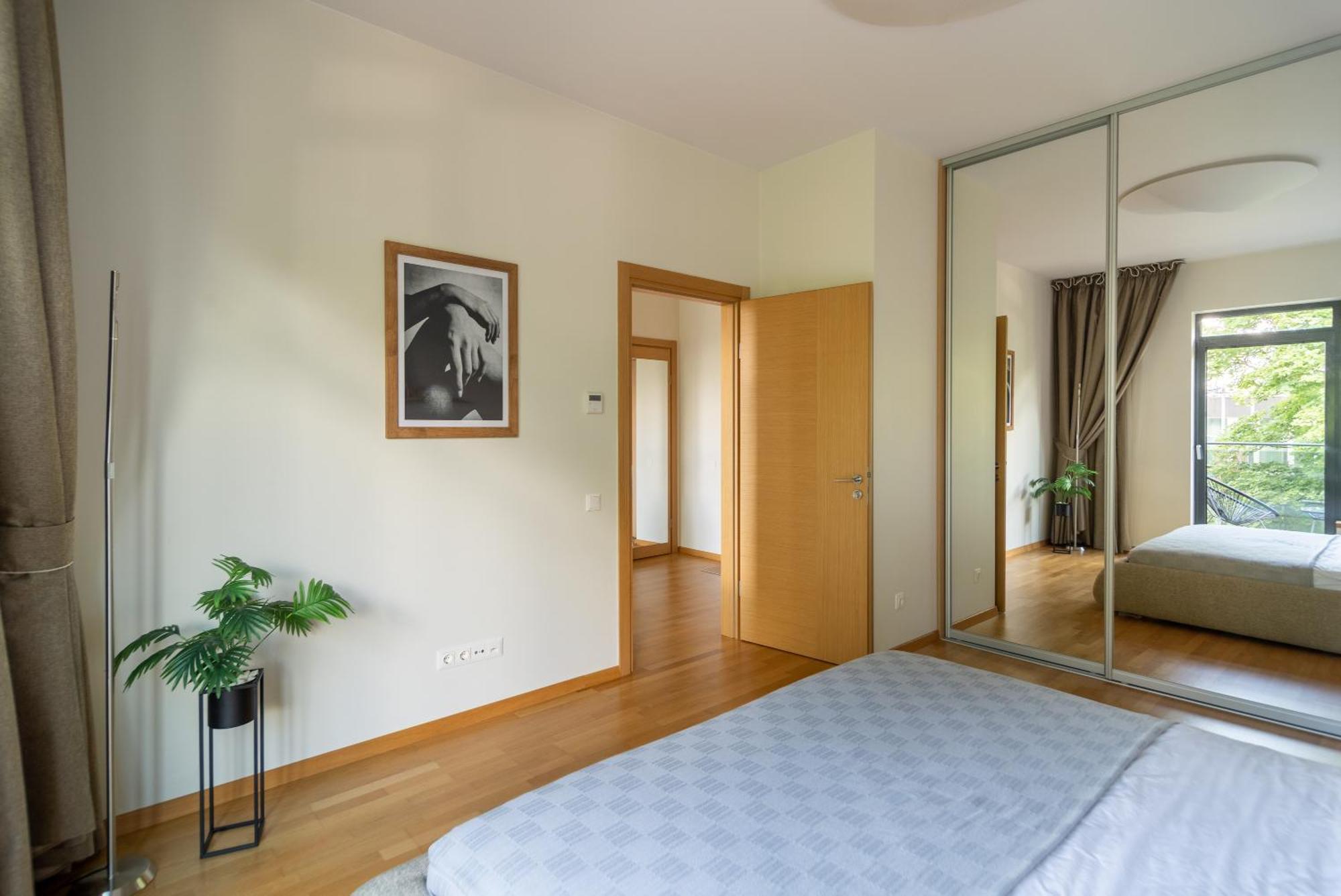 2 Bedroom Apt, 2 Garage Spots & Balconies, Self Check-In, By Cohost Druskininkai Eksteriør billede